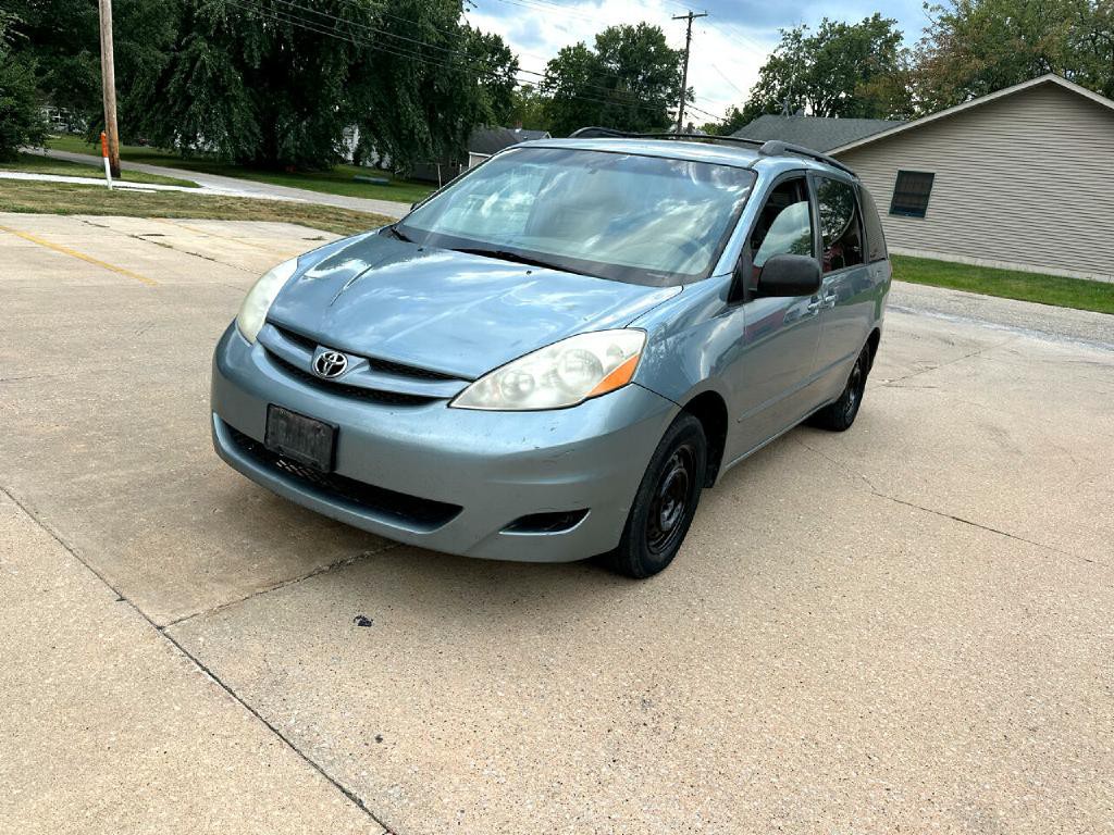 2008 Toyota Sienna Image 11