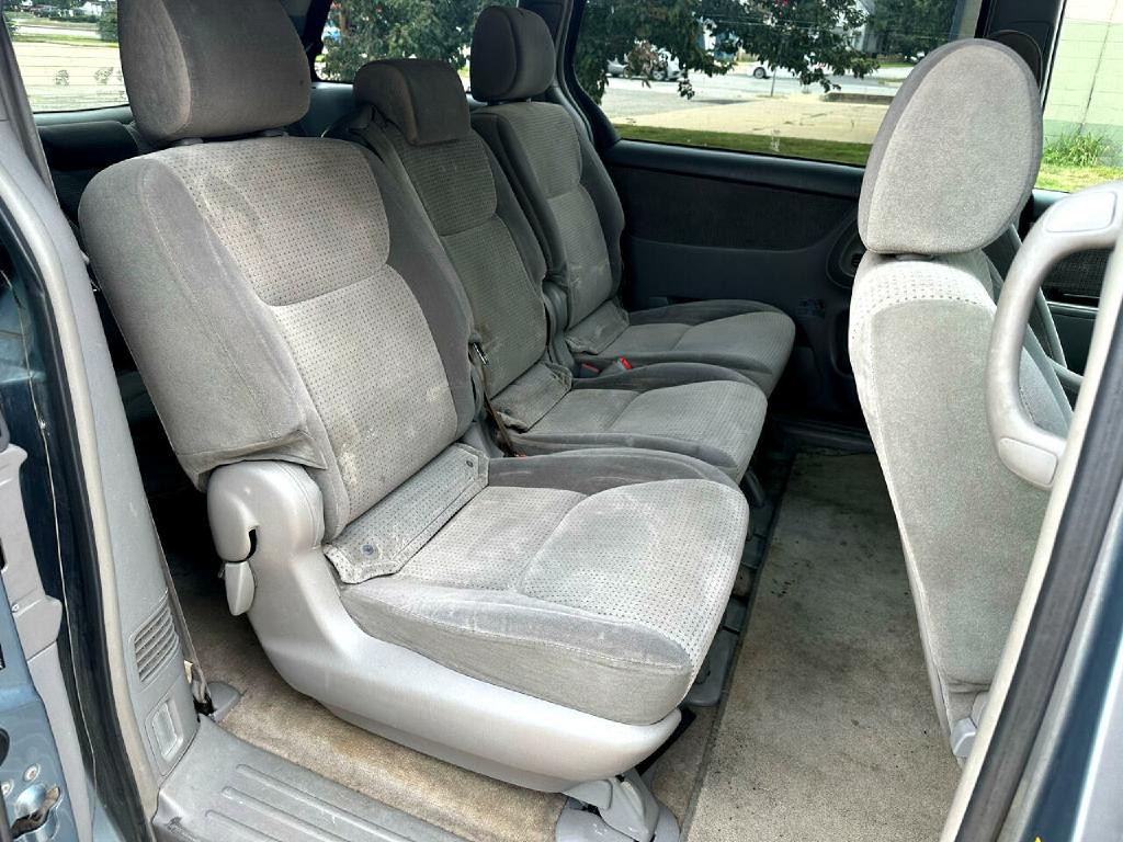 2008 Toyota Sienna Image 17