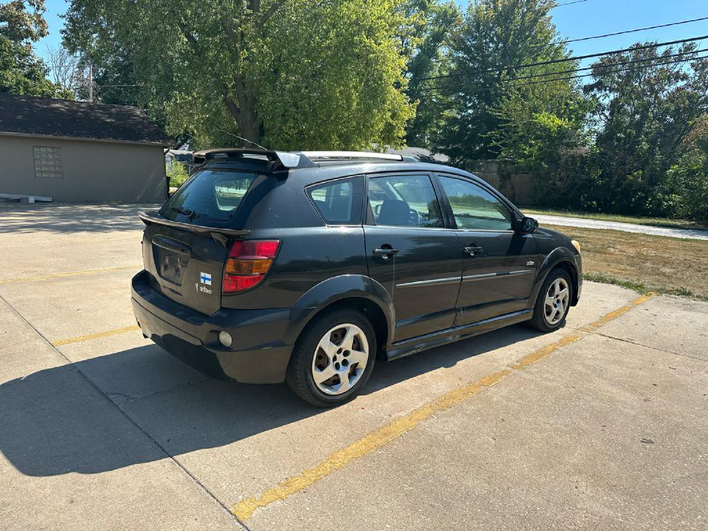 2005 Pontiac Vibe Image 5