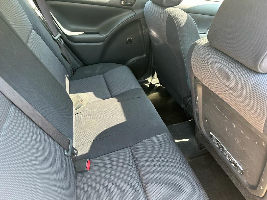 2005 Pontiac Vibe Image 16