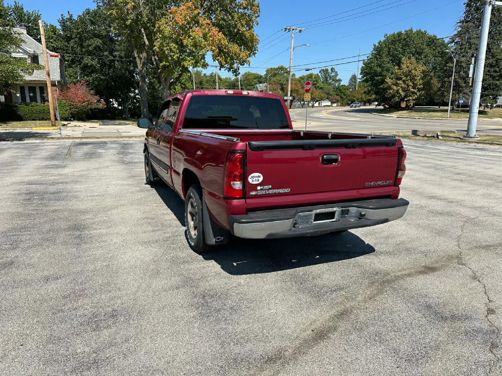 2004 Chevrolet Silverado 1500 Image 9