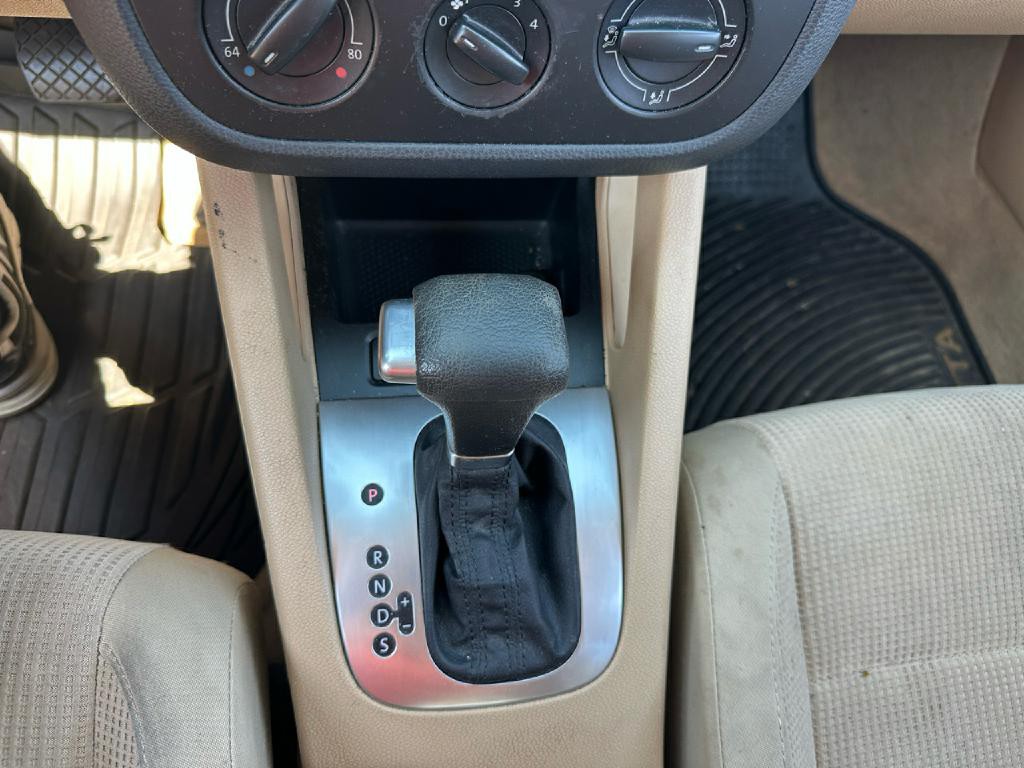 2008 Volkswagen Jetta Image 21