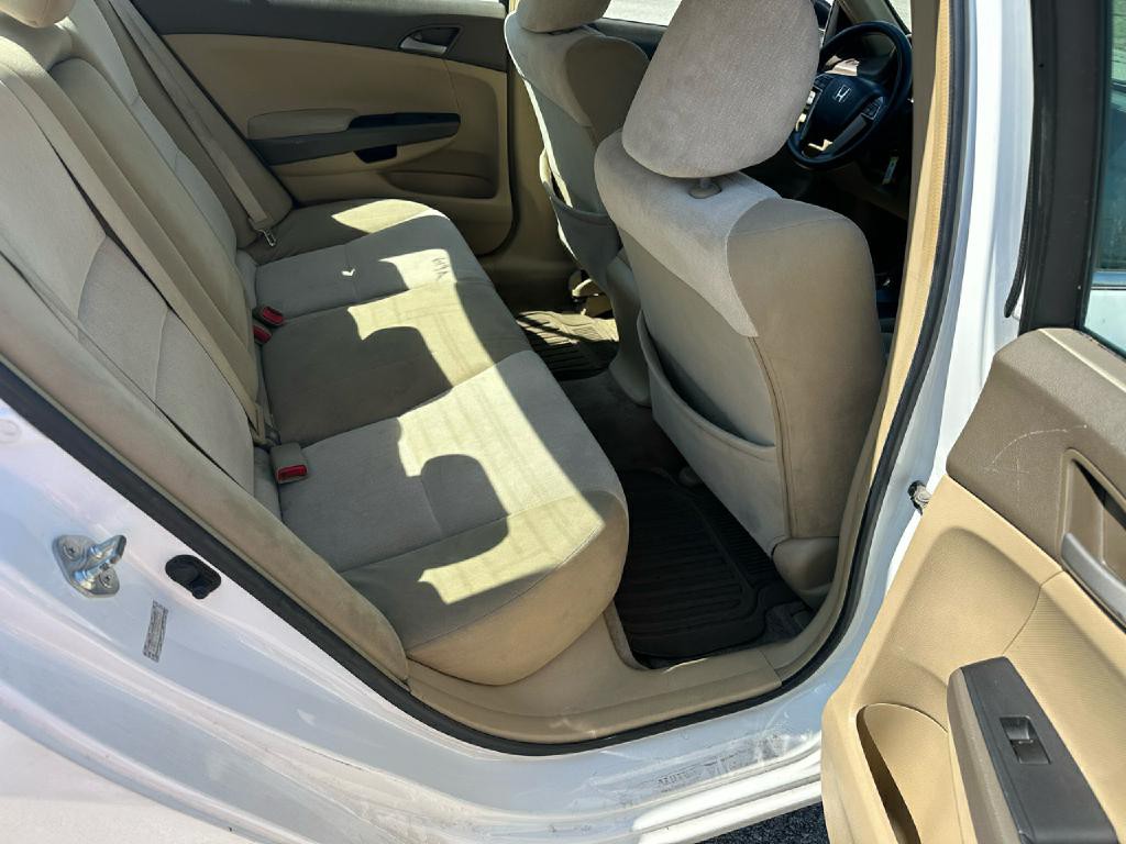 2009 Honda Accord Image 12