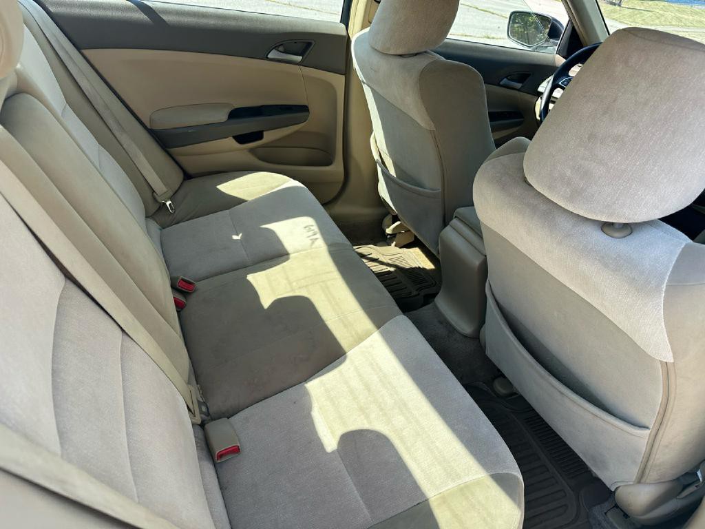 2009 Honda Accord Image 13