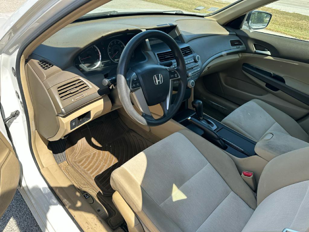 2009 Honda Accord Image 18