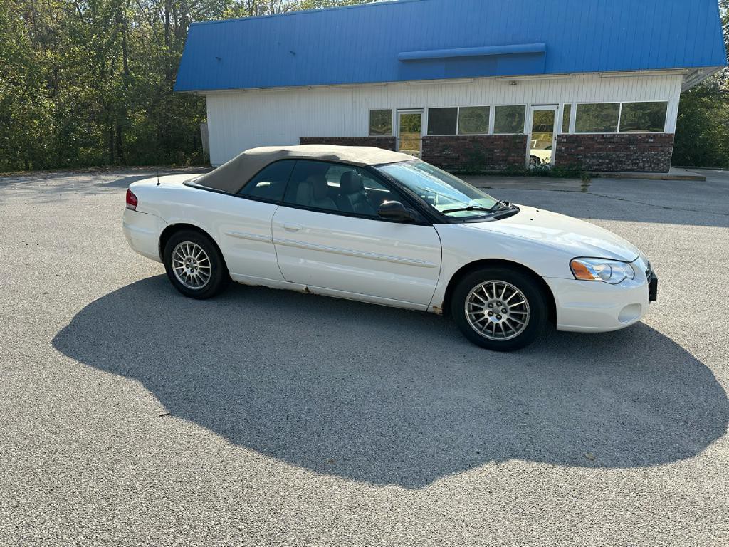 2004 Chrysler Sebring Image 4