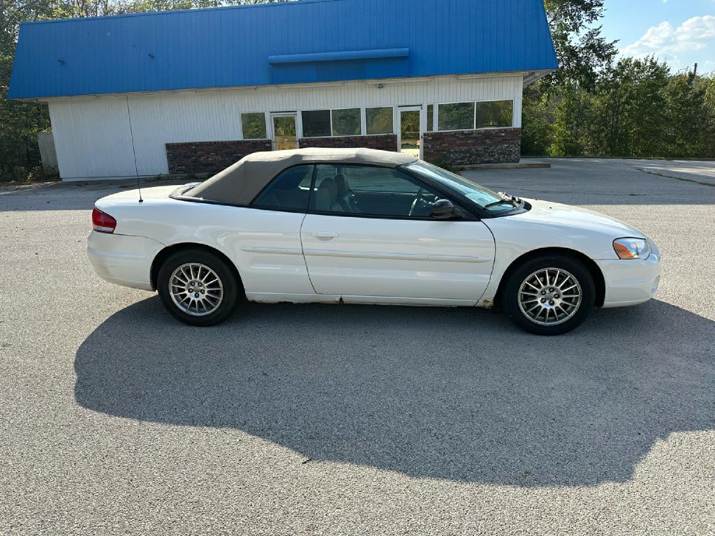 2004 Chrysler Sebring Image 5