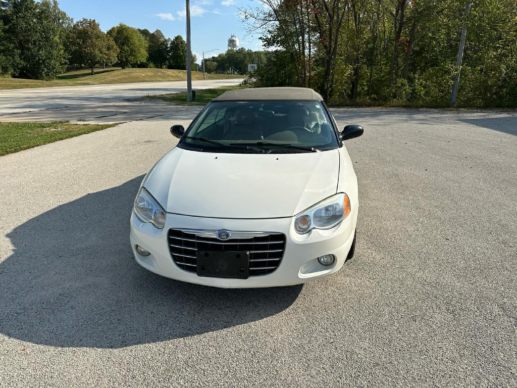 2004 Chrysler Sebring Image 12