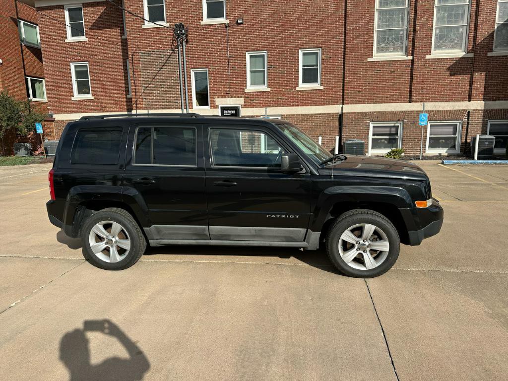 2011 Jeep Patriot Image 4