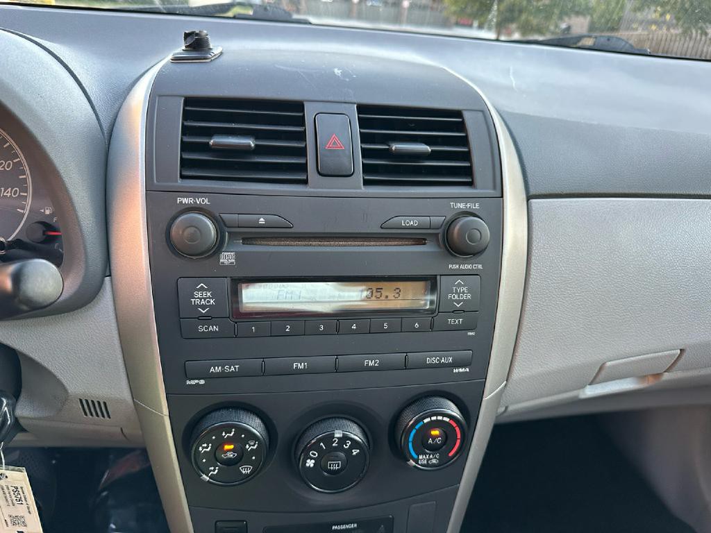 2009 Toyota Corolla Image 23