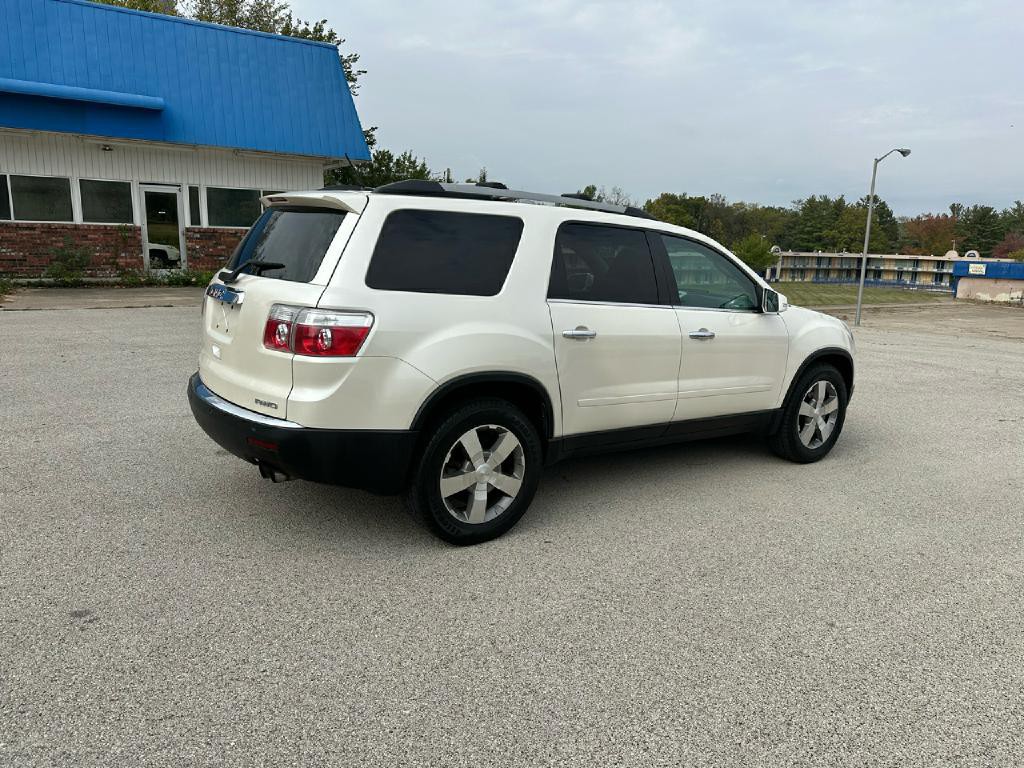 2011 GMC Acadia Image 5