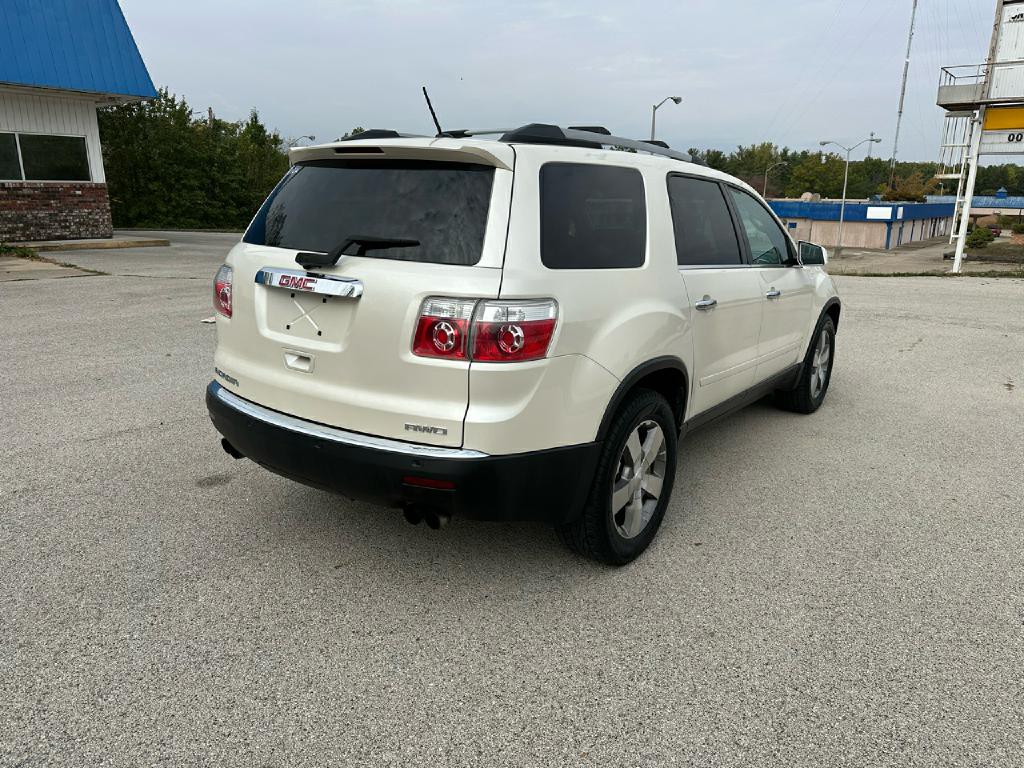2011 GMC Acadia Image 6