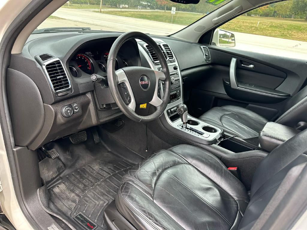 2011 GMC Acadia Image 26