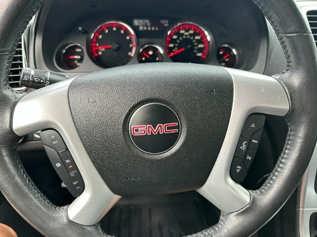 2011 GMC Acadia Image 28