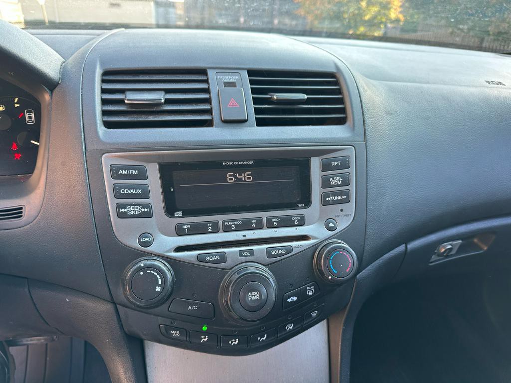 2006 Honda Accord Image 21