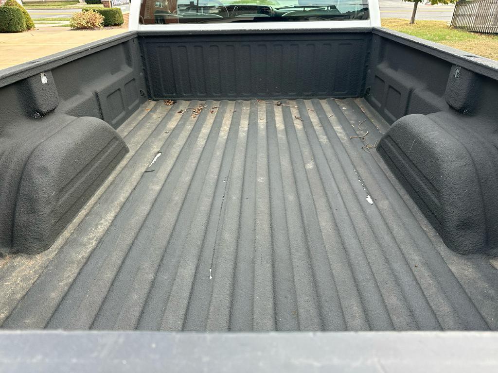 2004 Chevrolet Silverado 1500 Image 8