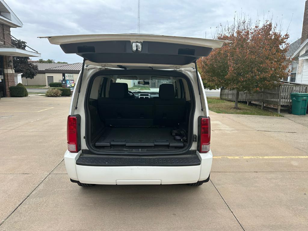 2007 Dodge Nitro Image 13