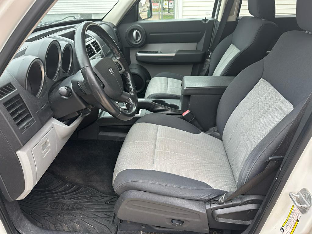 2007 Dodge Nitro Image 18