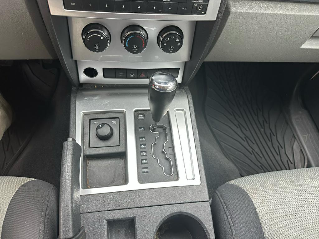 2007 Dodge Nitro Image 21