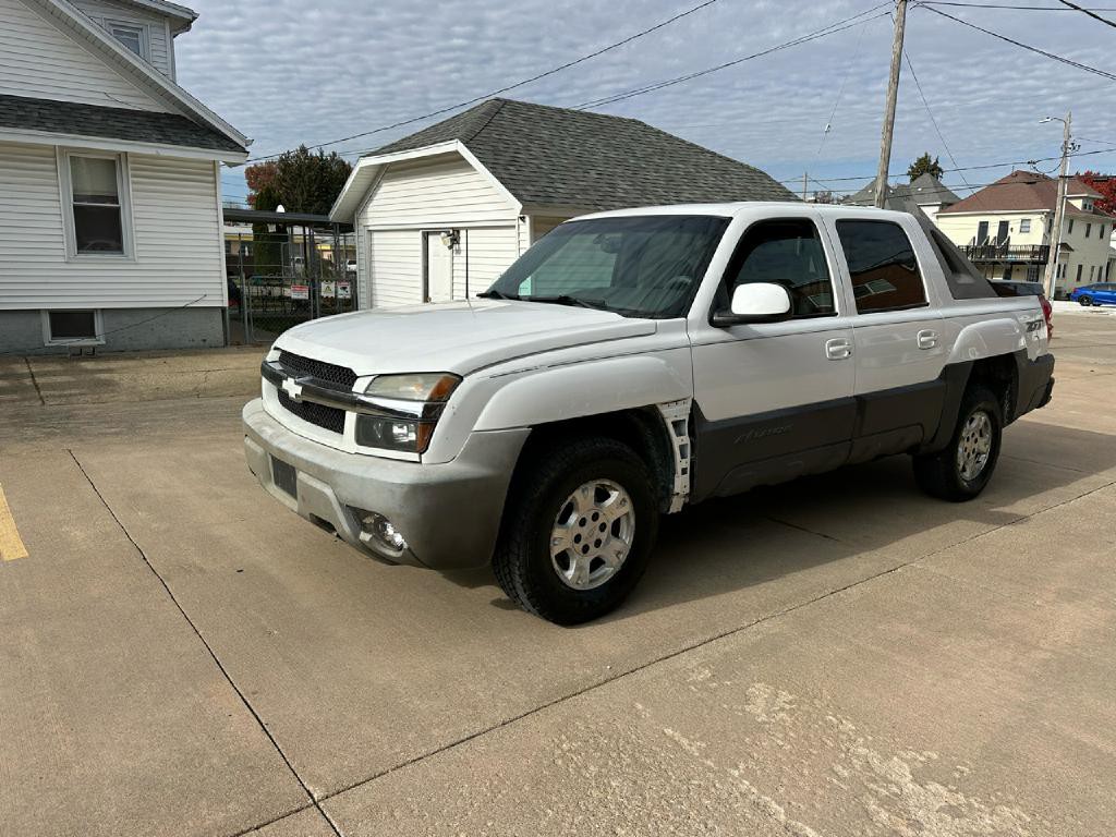 2003 Chevrolet Avalanche Image 14