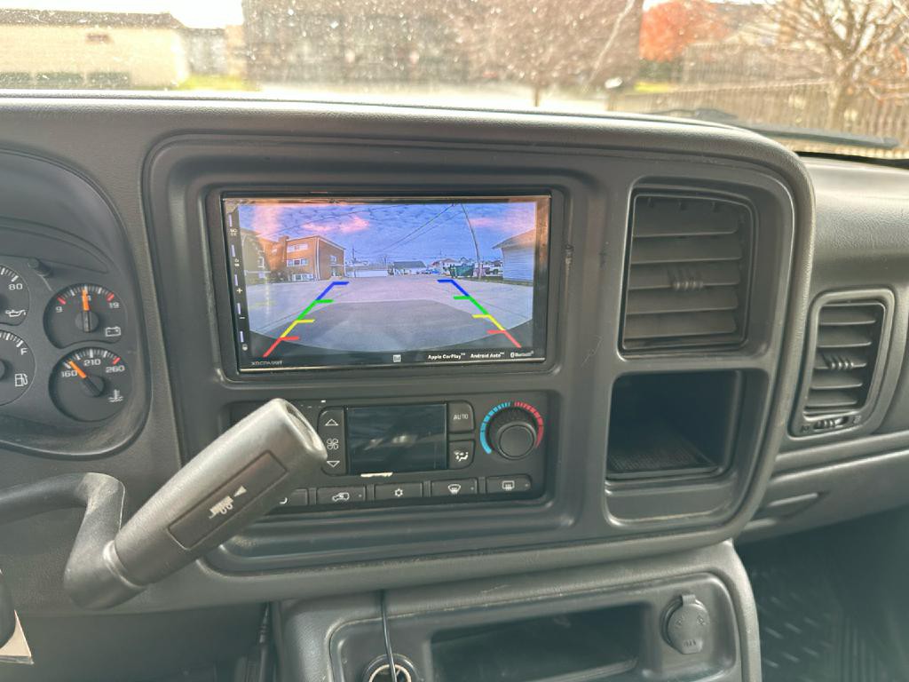 2003 Chevrolet Avalanche Image 25