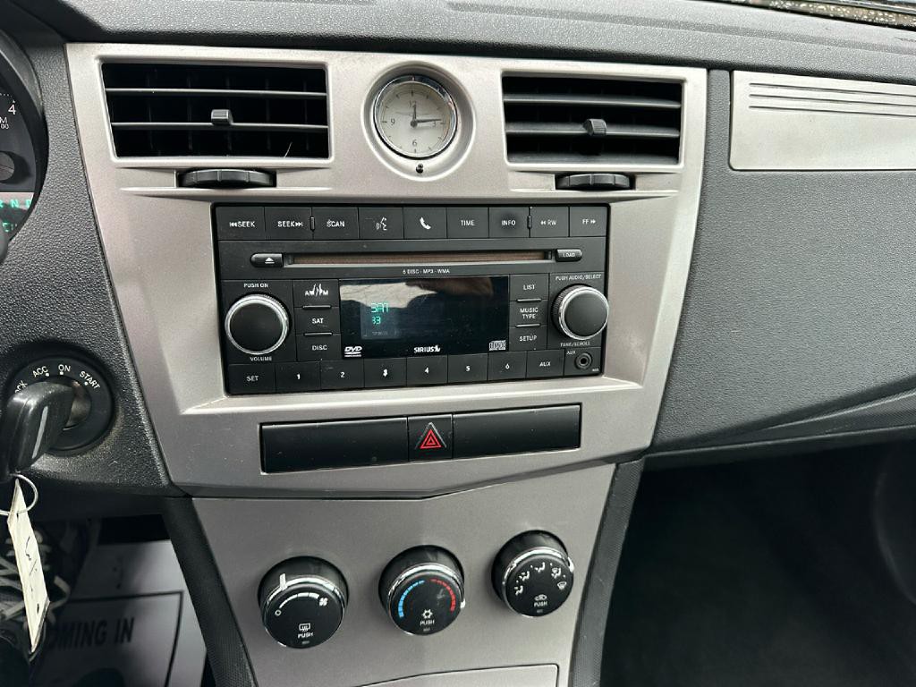 2010 Chrysler Sebring Image 16