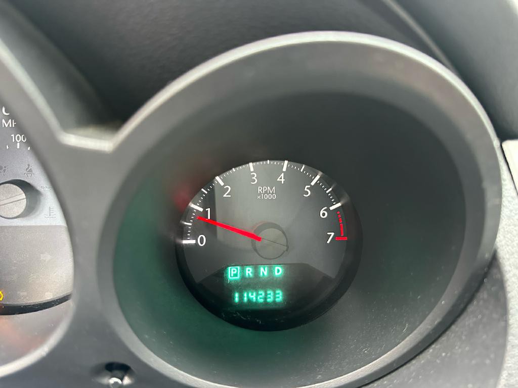 2010 Chrysler Sebring Image 20