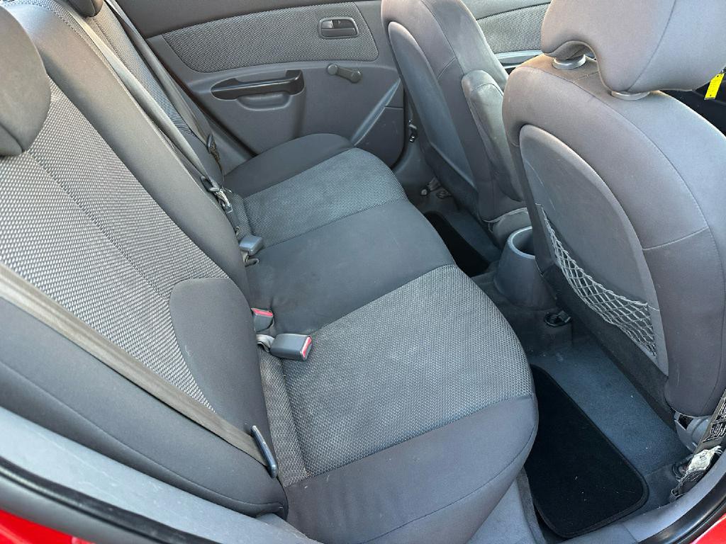 2011 Kia Rio Image 12