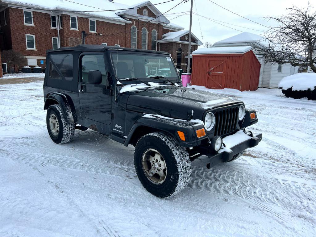 2005 Jeep Wrangler Image 2