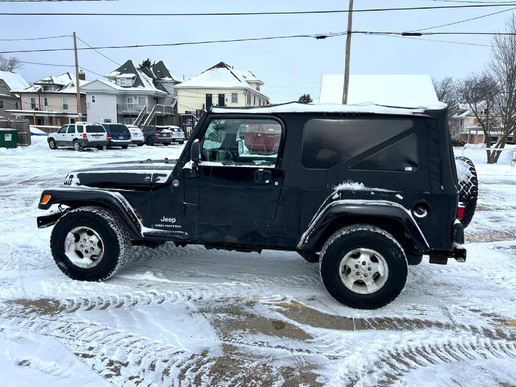 2005 Jeep Wrangler Image 9