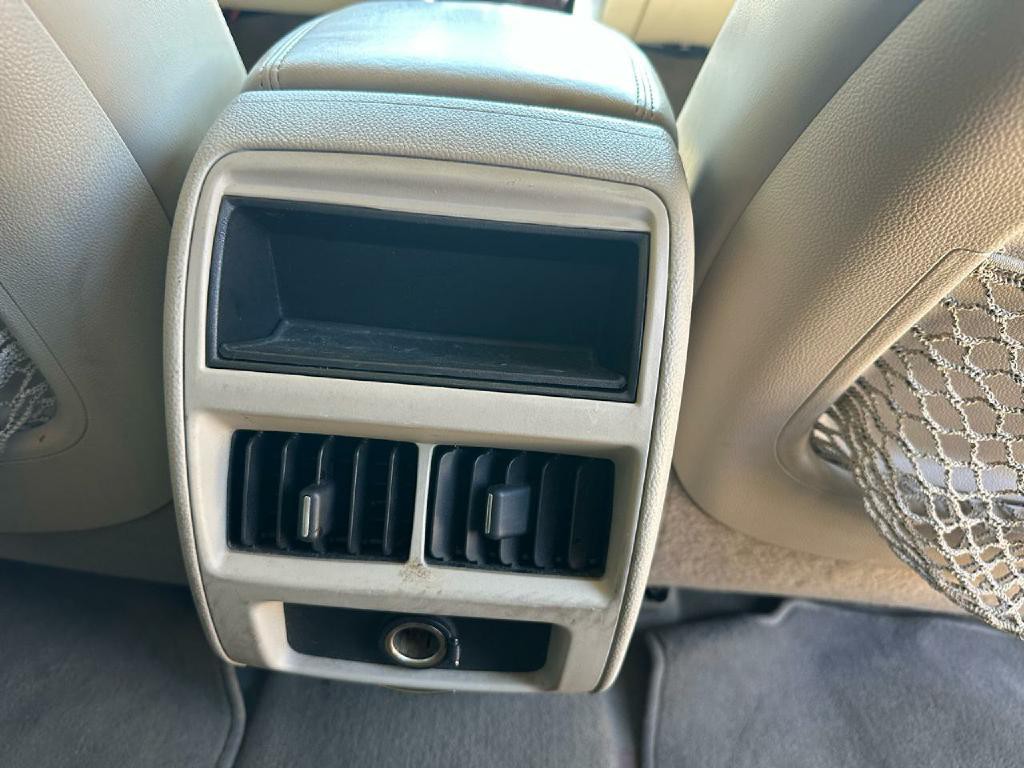 2013 Cadillac SRX Image 16