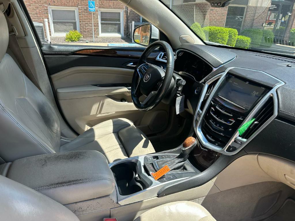 2013 Cadillac SRX Image 18