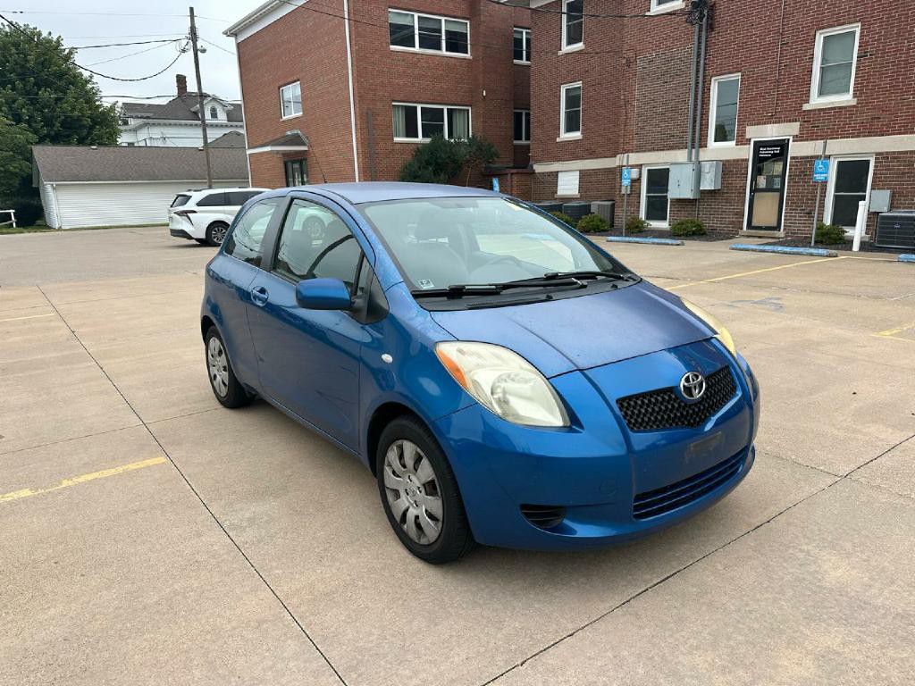 2008 Toyota Yaris Image 2