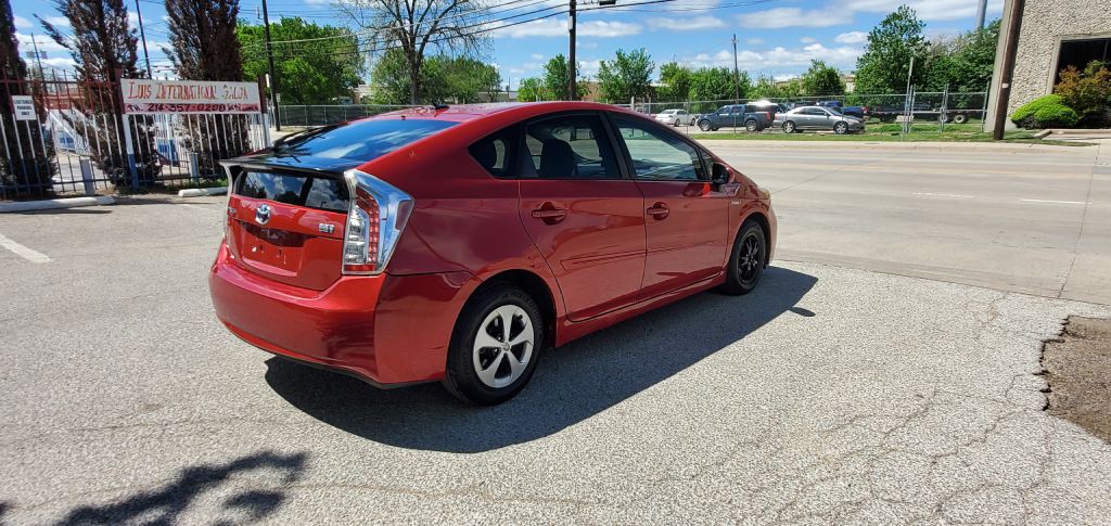 2012 Toyota Prius Image 7