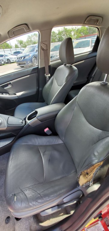 2012 Toyota Prius Image 15