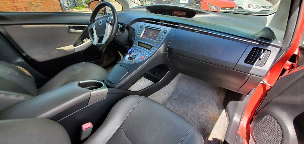 2012 Toyota Prius Image 18