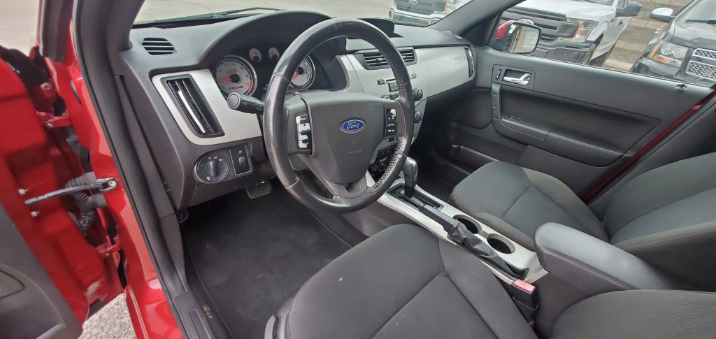2010 Ford Focus Image 14