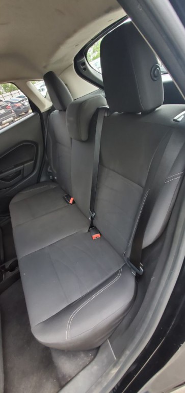 2018 Ford Fiesta Image 16