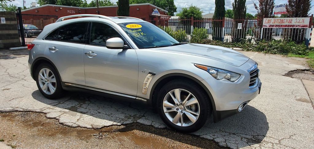 2015 INFINITI QX70 Image 10