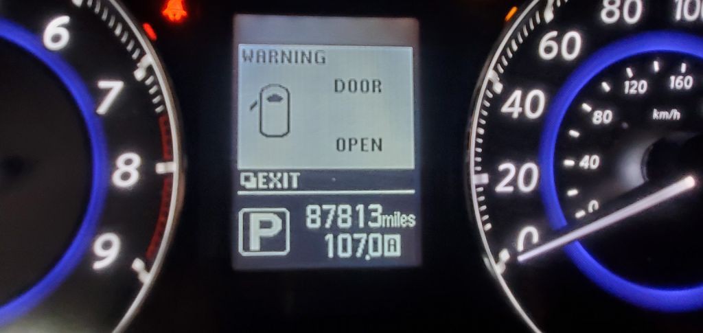 2015 INFINITI QX70 Image 12