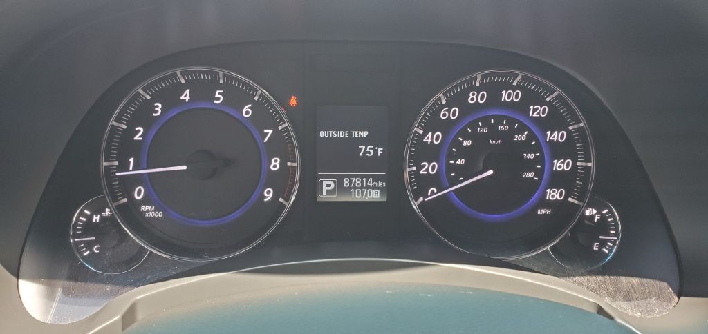 2015 INFINITI QX70 Image 13