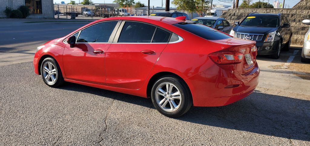2016 Chevrolet Cruze Image 4