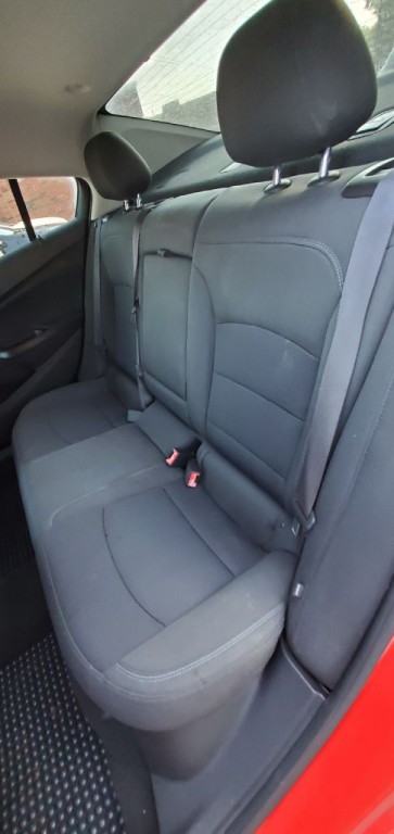 2016 Chevrolet Cruze Image 16