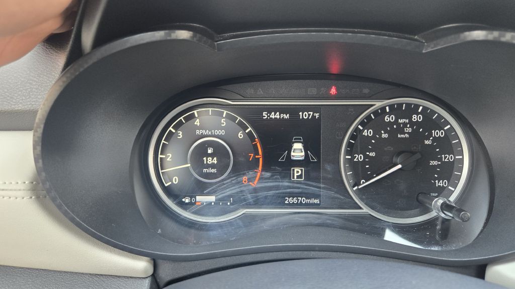 2020 Nissan Versa Image 12