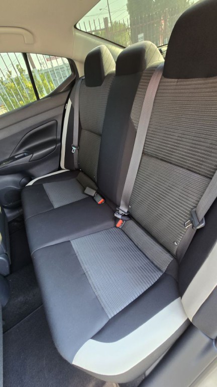 2020 Nissan Versa Image 16