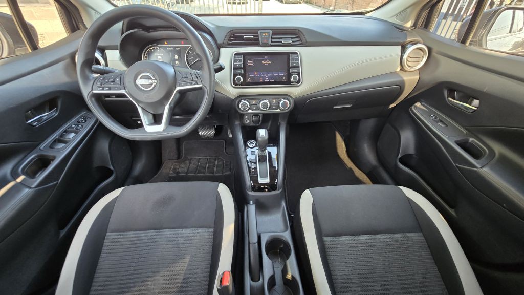 2020 Nissan Versa Image 17