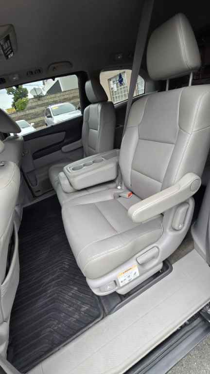 2013 Honda Odyssey Image 14