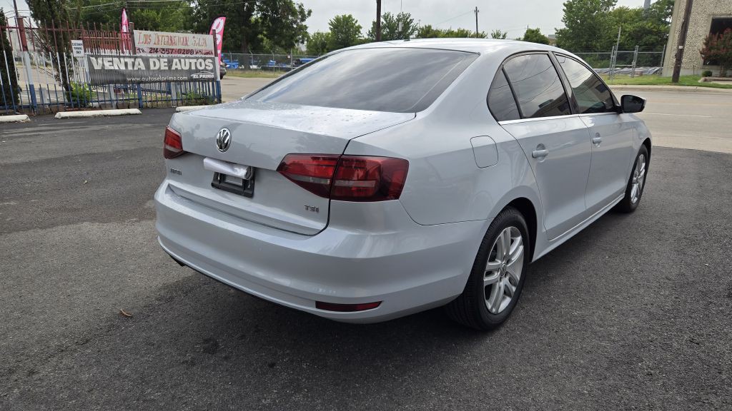 2017 Volkswagen Jetta Image 6