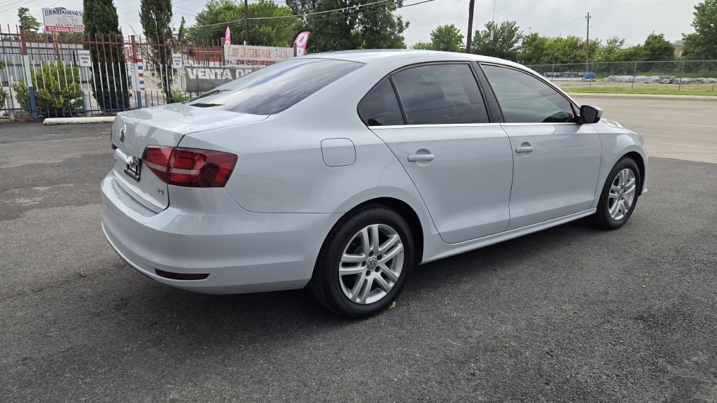 2017 Volkswagen Jetta Image 7