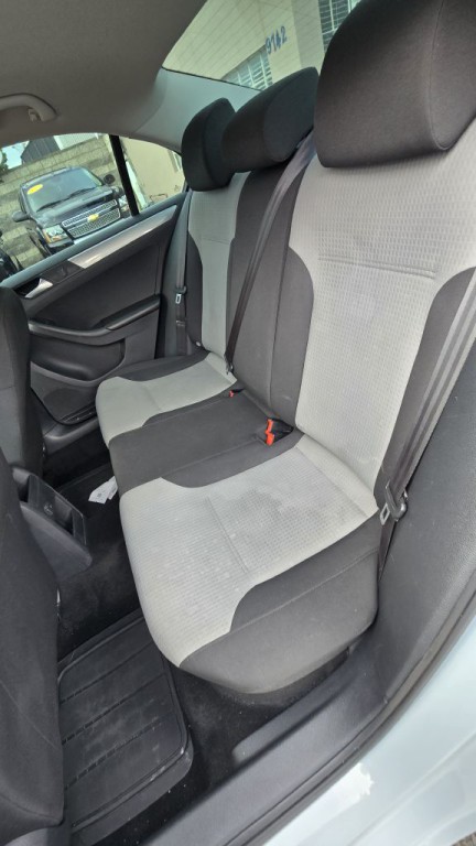 2017 Volkswagen Jetta Image 16